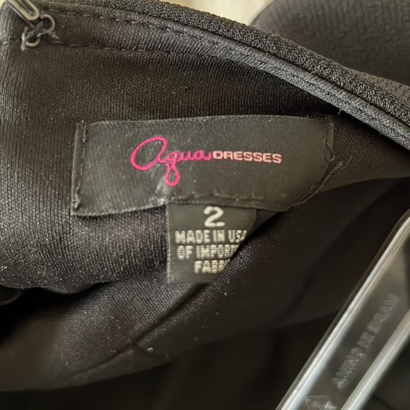 Aqua Dresses Black one shoulder formal gown with slit size 2 - Picture 5 of 5